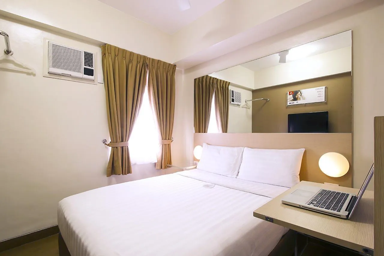 Red Planet Clark Angeles City Отель